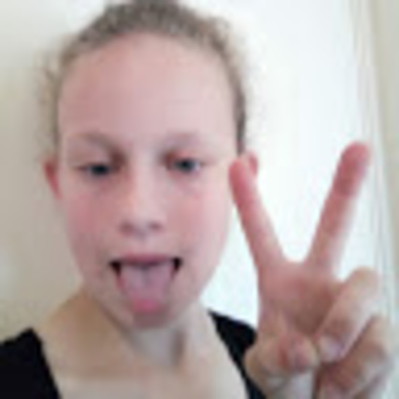 Meet your Posher, Ruby - Picture 1 of 1